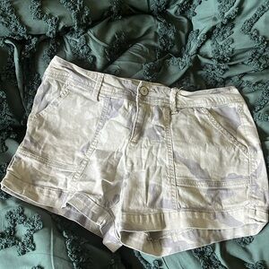Faded Glory size 10 grey cameo shorts.